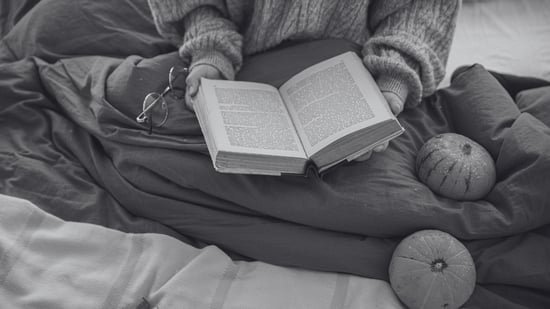 When Authors Directly Tell Readers About Characters: Understanding Direct Characterization