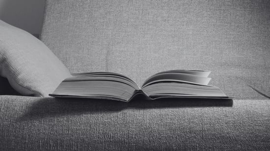 Best Christmas Horror Books: Terrifying Tales for the Holiday Season