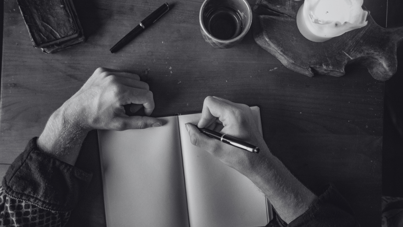 Best Horror Authors: 10 Writers Every Horror Fan Should Read