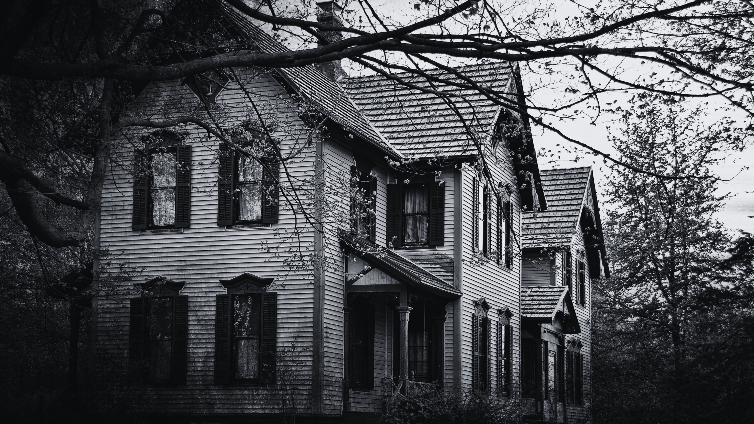 Book Review: Kill Creek by Scott Thomas: A Haunted House Story with a Dark Twist